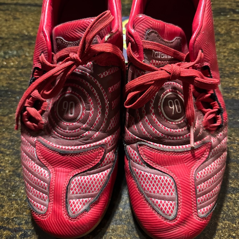 Men’s Nike trainers/ indoor soccer shoes